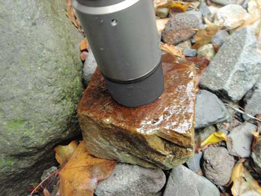 BenthoTroch-on-rocks_web benthotorch