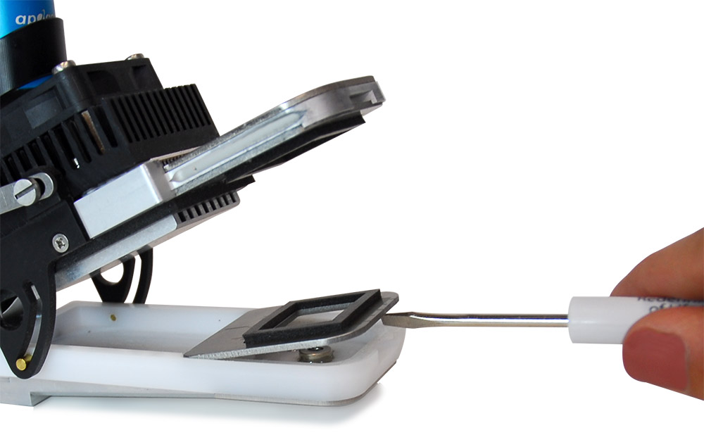 PLC4_Changing Head Plates_Twist Screwdriver Changing head plates is quick and easy